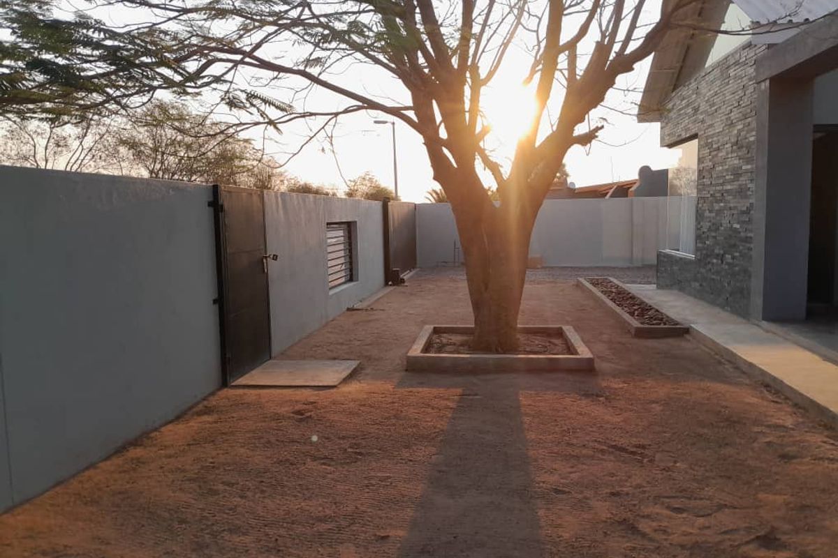 MODERN, BEAUTIFUL AND WELL-MAINTAINED HOUSE FOR SALE IN MARIENTAL - Photo 2