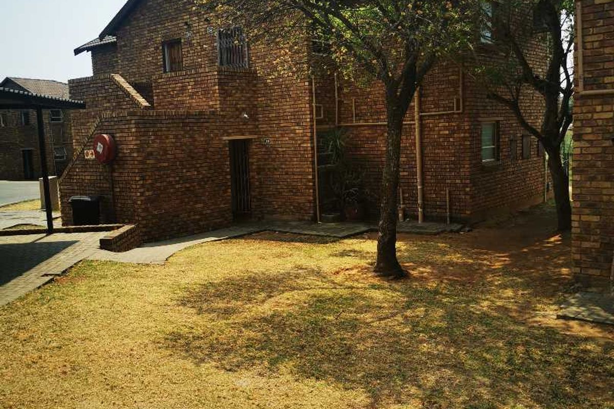 Apartment - Photo 2