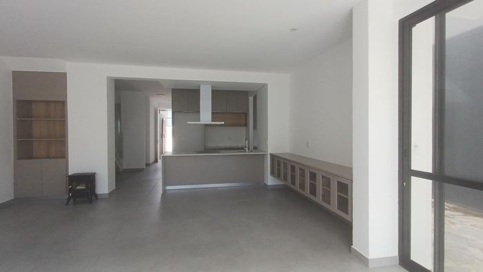 Property #2429427, Townhouse Rental Monthly in Auasblick