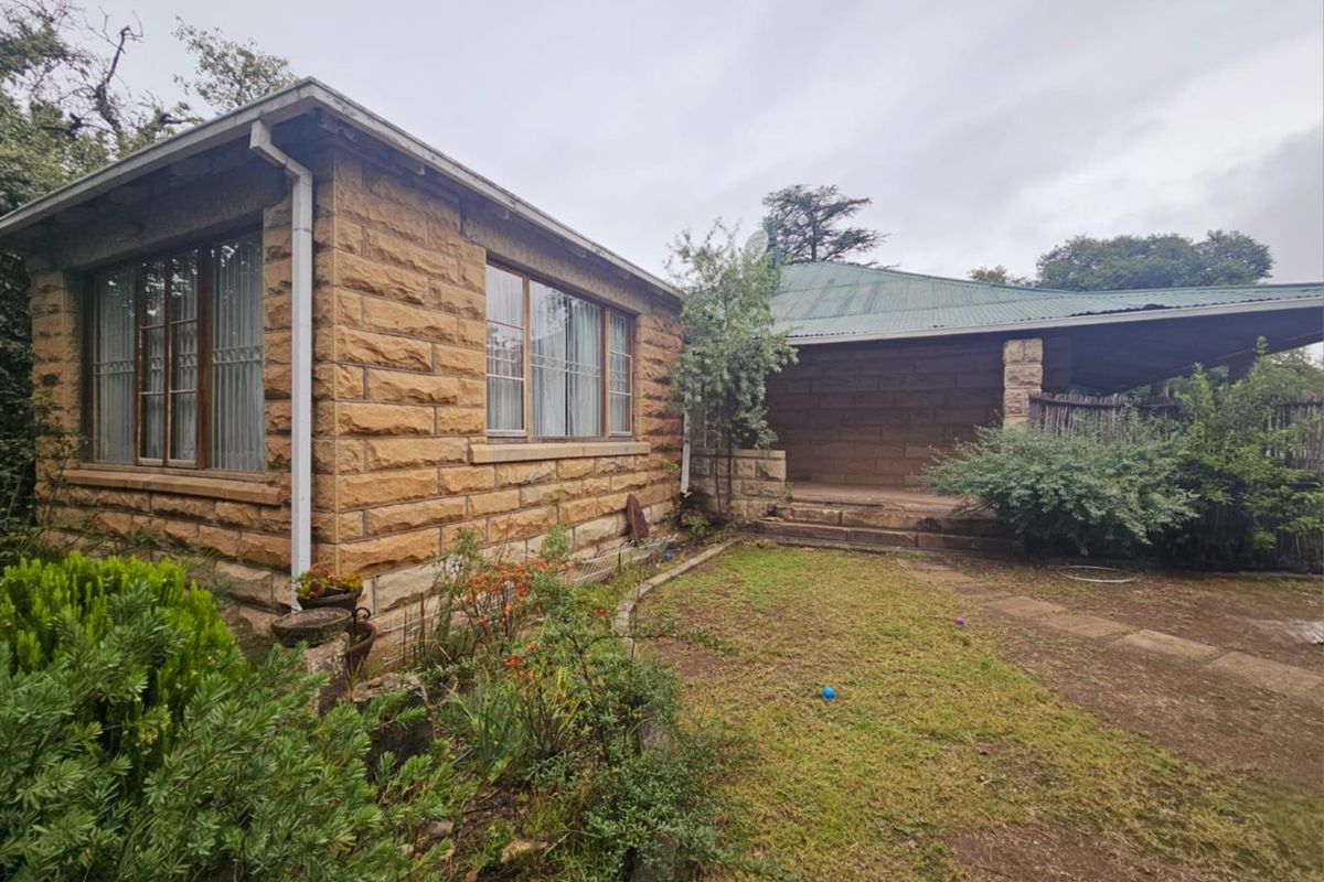 Minutes From The Best Schools, Shops And Everything Else - Photo 4