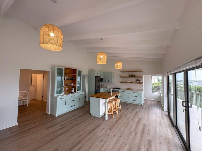 Live Among the Fynbos with Panoramic Sea Views - Photo 7
