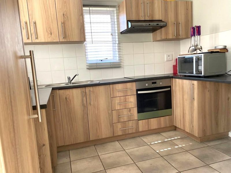 3-Bedroom Family Home - Photo 9