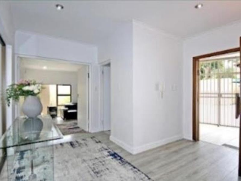 Immaculate 4 Bedroom cluster - Photo 3