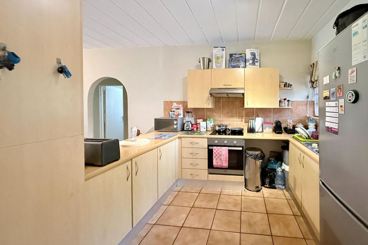 Charming 2 Bedroom Garden Unit for Sale at Via Positano - Photo 2