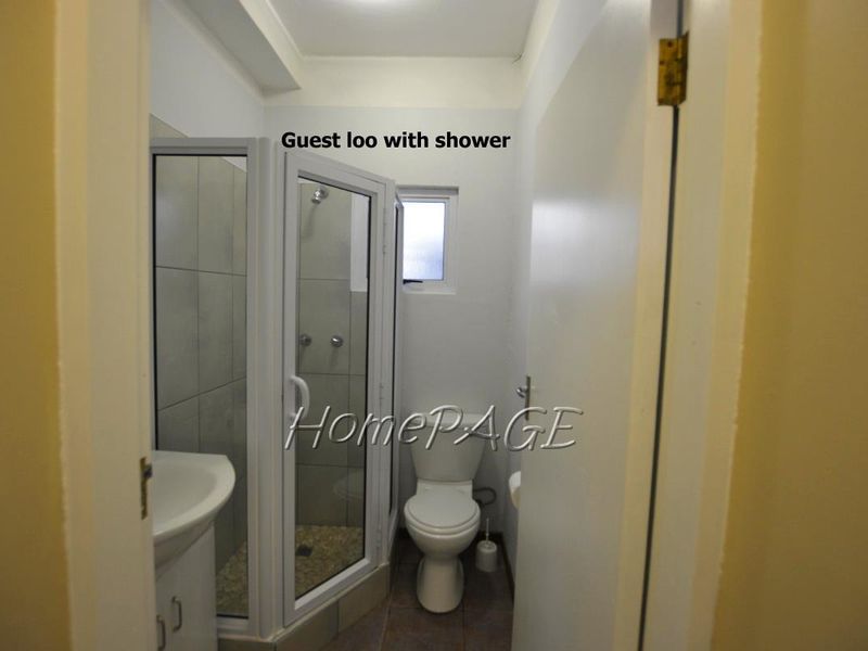 Long Beach Ext 1, Walvis Bay, Guesthouse with LOTS of accommodation on offer - Photo 6