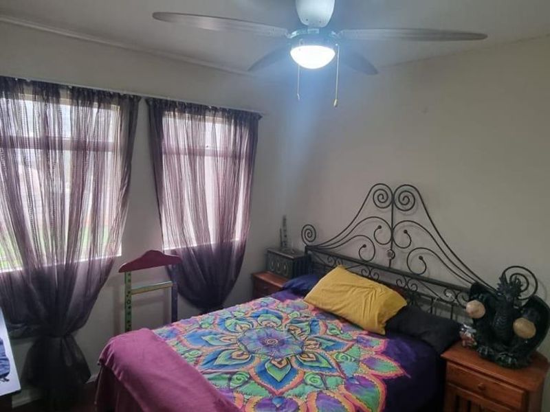 Secure, Easy Living with Lifestyle Perks in Florentia - Photo 9