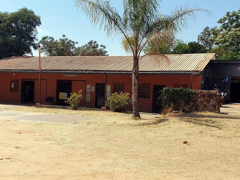4 HA COMMERCIAL AND AGRICULTURAL PROPERTY FOR SALE IN MULDERSDRIFT - Photo 3