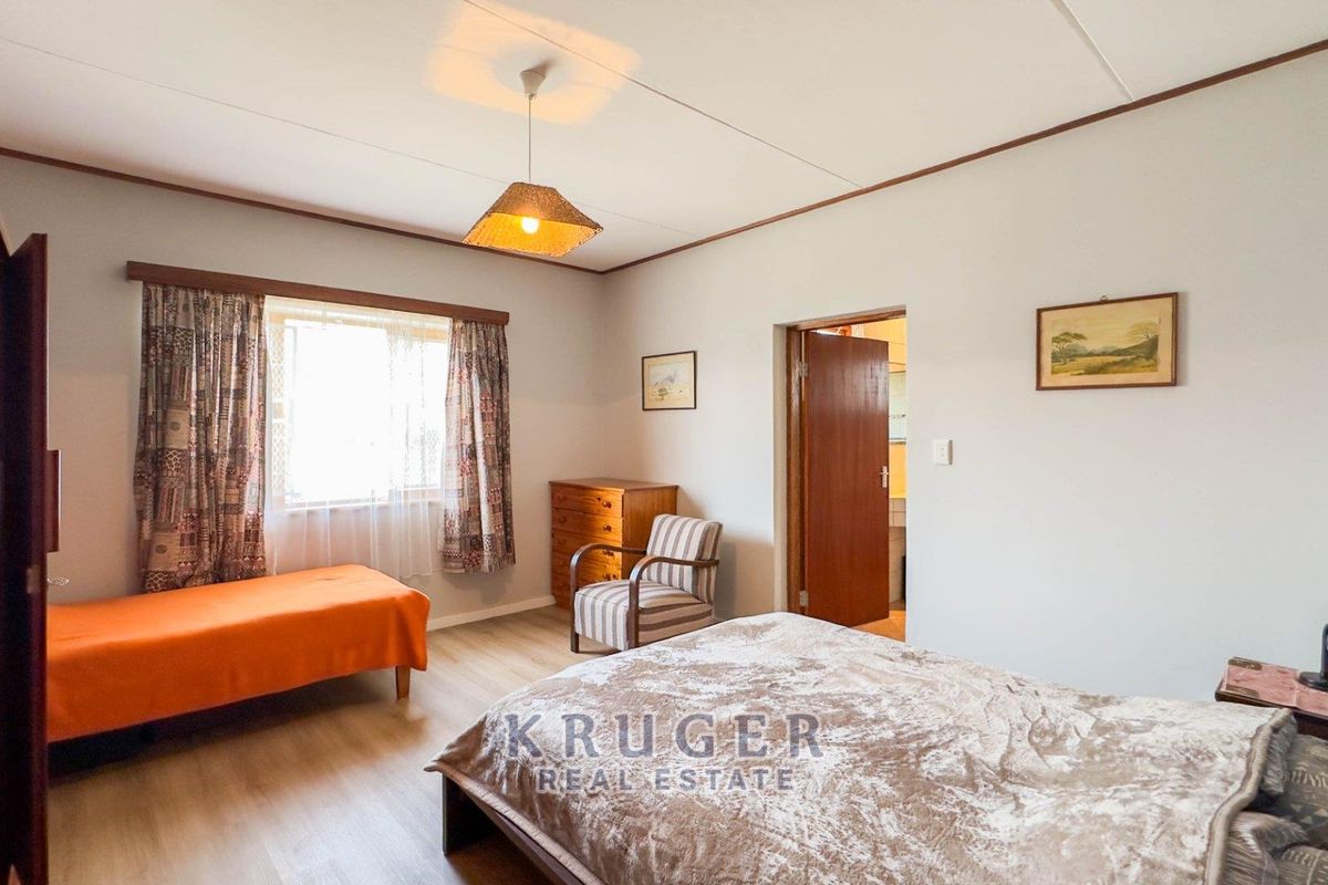 Still trying to make space in a home that feels too small? - Photo 5