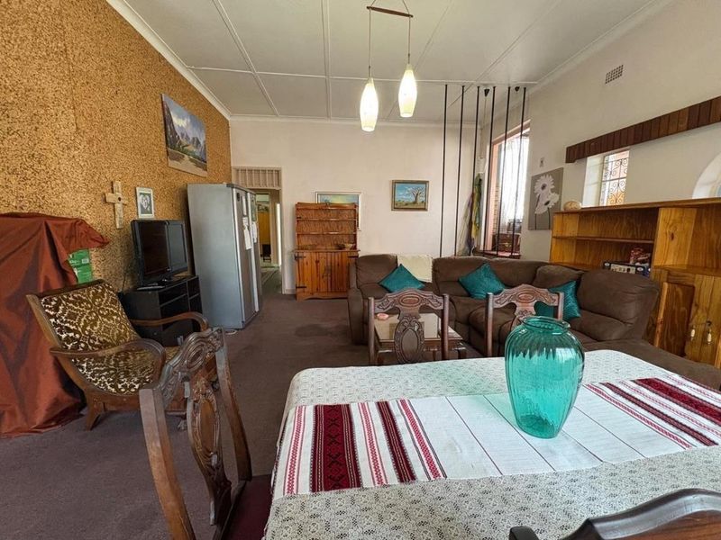 3 bedroom house for sale - Photo 1