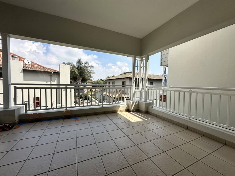 BEAUTIFUL 3 BEDROOM APARTMENT FOR SALE IN PORTLAND PLACE - Photo 8