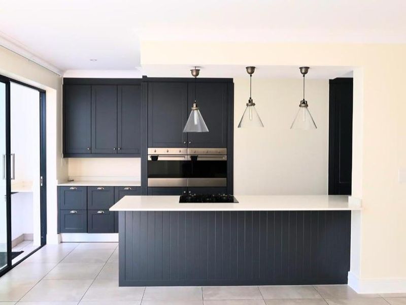 Hyde Park Château Villa ~ A Quiet Expression of Legacy - Photo 4