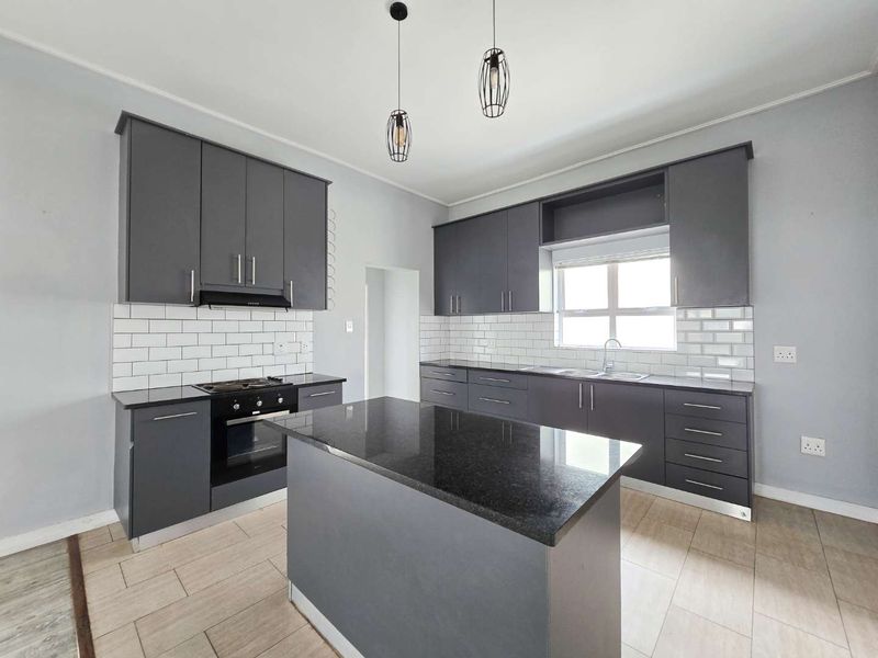 The perfect lock-up-and-go property for sale in Stilbaai-Wes. - Photo 5
