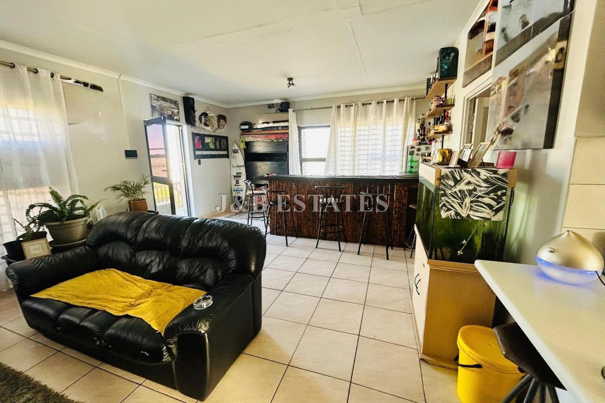 3-Bedroom Home With Flatlet On Large Erf - Photo 4