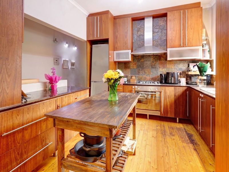 Cosy living with a creative edge! - Photo 5