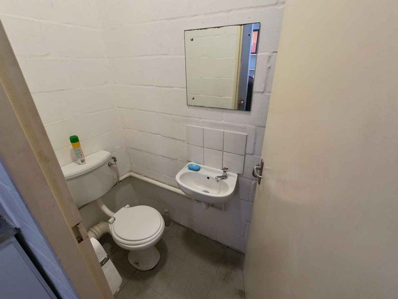 Light Industrial Unit for Sale – Milnerton- Near Century City - Photo 8