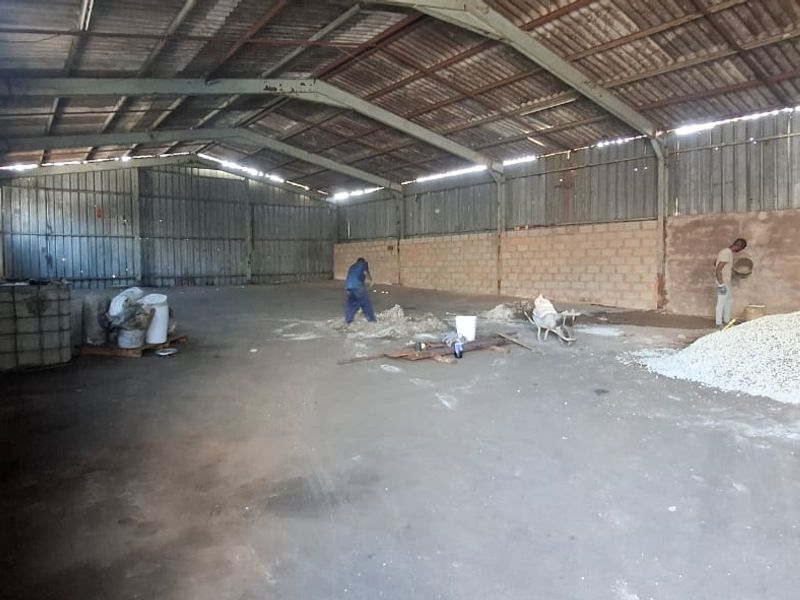 **Prime Industrial Land for Lease – Ideal for Diverse Industrial Uses** - Photo 3