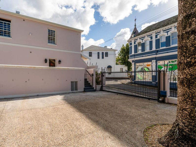 INVESTMENT OPPORTUNITY IN COVETED CHELSEA VILLAGE - Photo 4