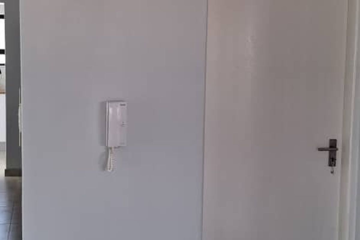 Your Perfect Family Home In Mile 4 - Photo 5