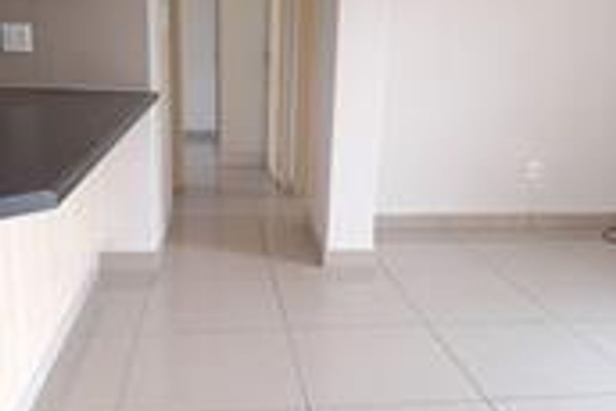 2 Bedroom Townhouse For Sale in Okahandja well under Valuation - Photo 4