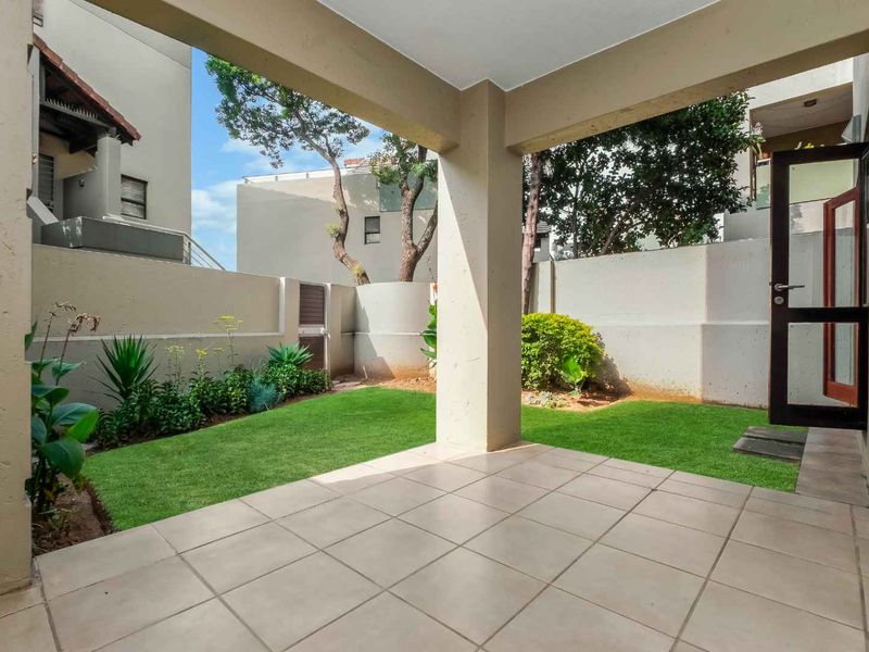Superb 1 Bedroom, 1 Bathroom Garden Apartment For Sale in Broadacres - Photo 6