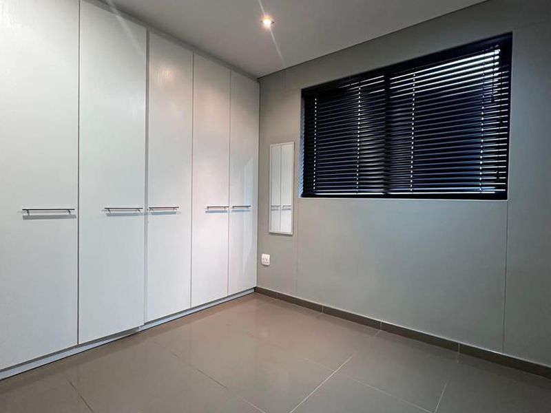 Charming 1-Bedroom Apartment with Modern Features - Photo 6