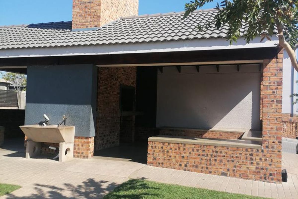 Eagles@Riverside R 560 000 - Neat 2 bed , 1 bath apartment - Photo 5