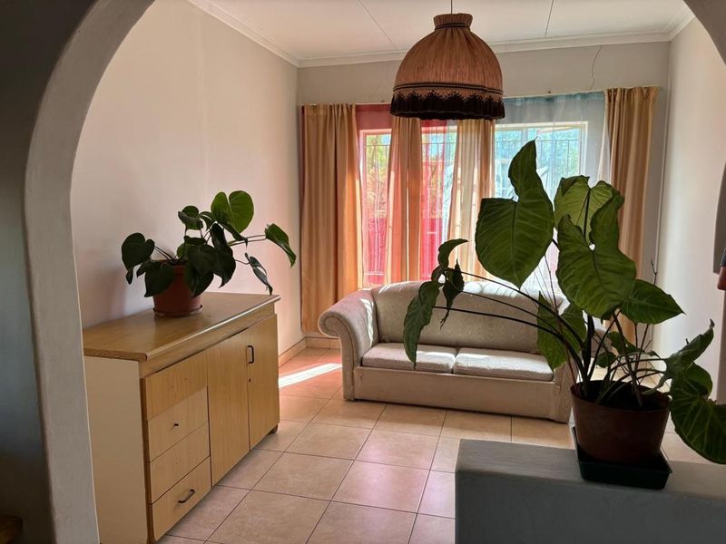 Large family Home in Rehoboth for Sale - Photo 4