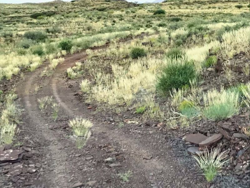 Exceptional farming opportunity just 75 km Southeast of Keetmanshoop! - Photo 2