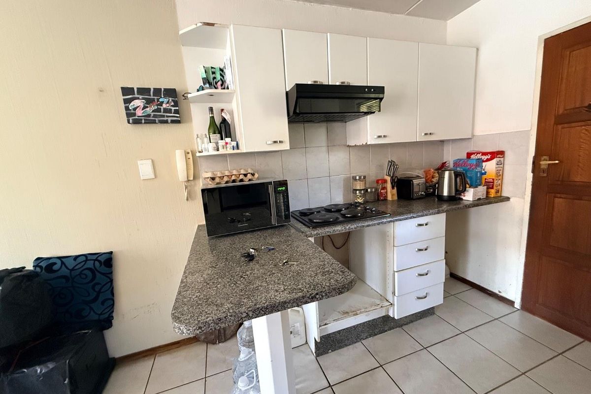 Charming 2-Bed Retreat: Comfort & Style Await! - Photo 5