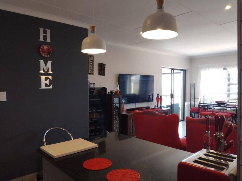 Charming Duet with Ocean Views in Island View, Mossel Bay - Photo 5