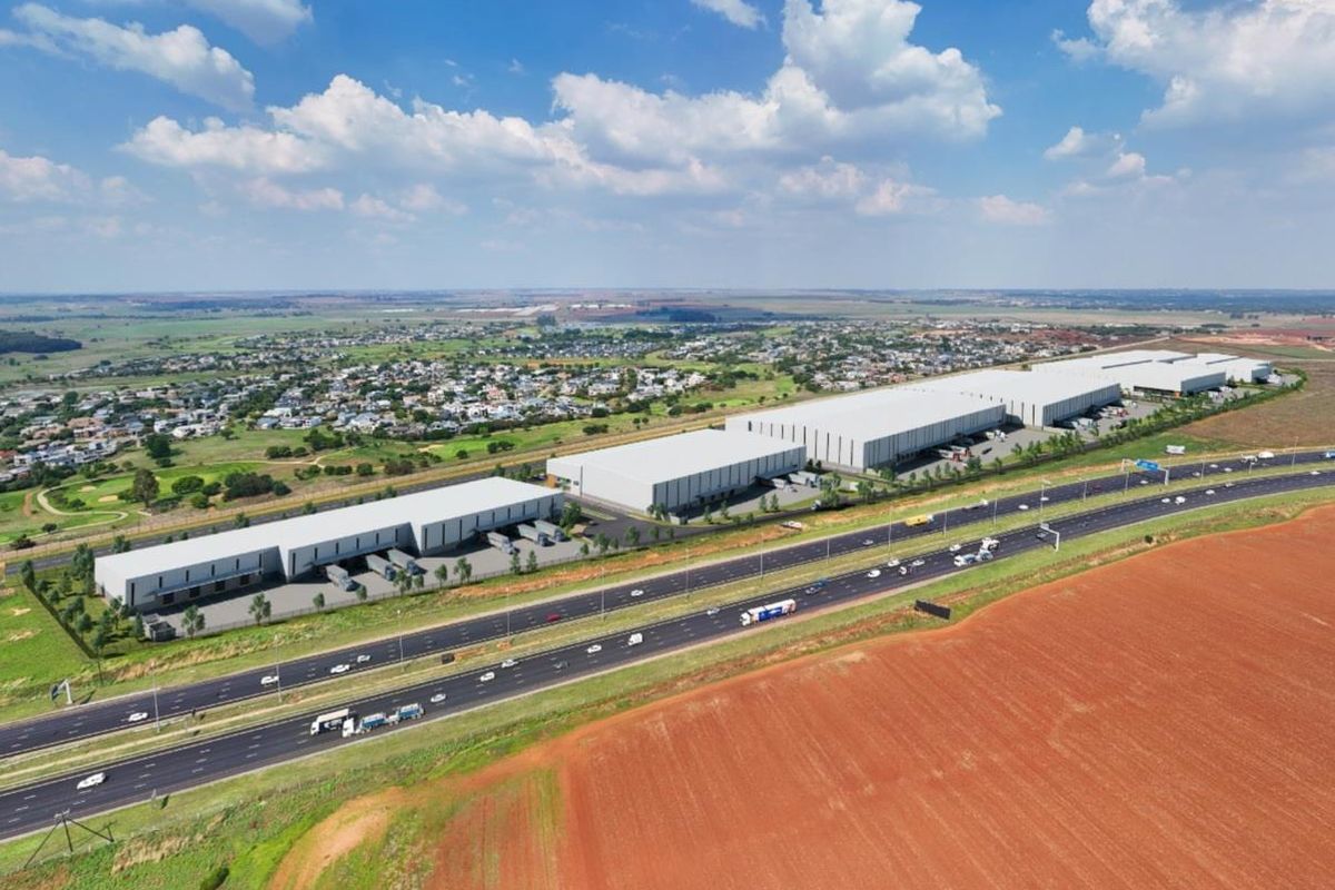 New Logistics Warehouse To Let in Glen Marais | 47,300m2 - Photo 3