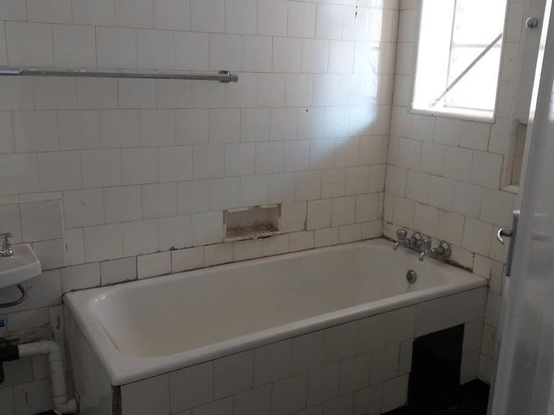 A beautiful 2-3 bedroom property is now available from R3,400 to R4,800.00! - Photo 4