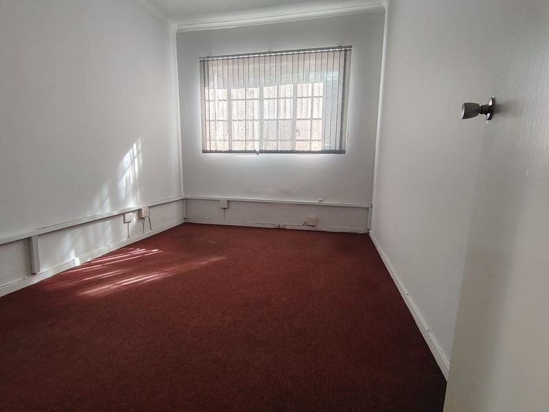 Office Space to Let in Bulwer - Photo 3