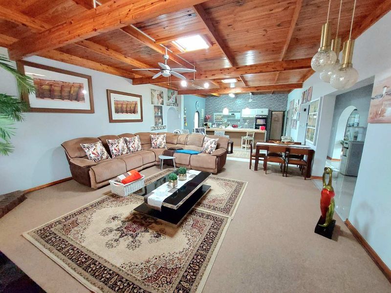Exceptional 5-Bedroom Home in North Dune – Below Market Value! - Photo 8