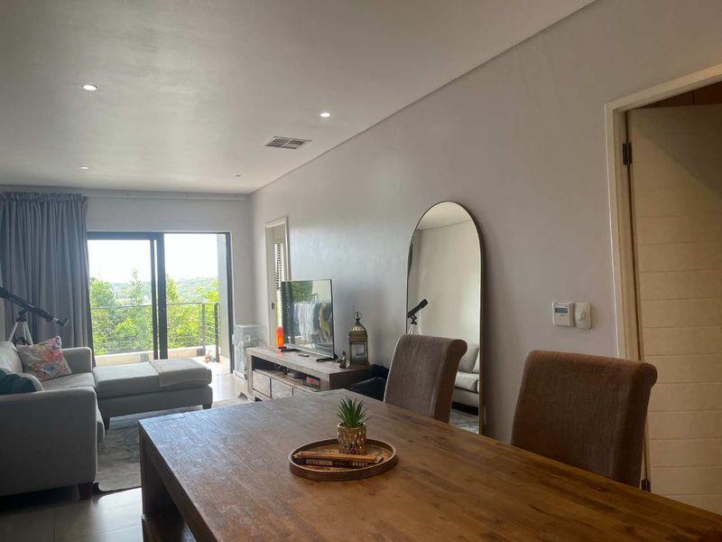 Modern 2 Bedroom, 2 Bathroom Apartment for Sale - Photo 9