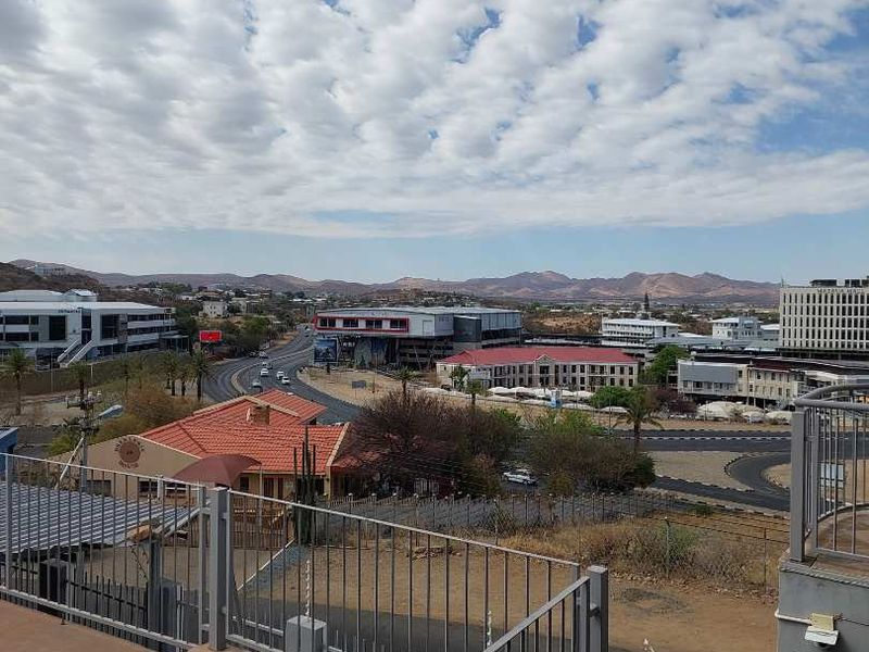 Luxurious 10-Bedroom Estate with Spectacular Views Awaits! - Photo 2