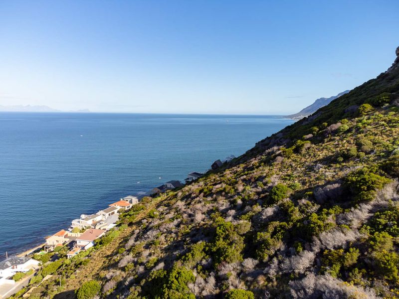 46 Cliff Road Fish Hoek - An Elevated Point of View - Photo 4