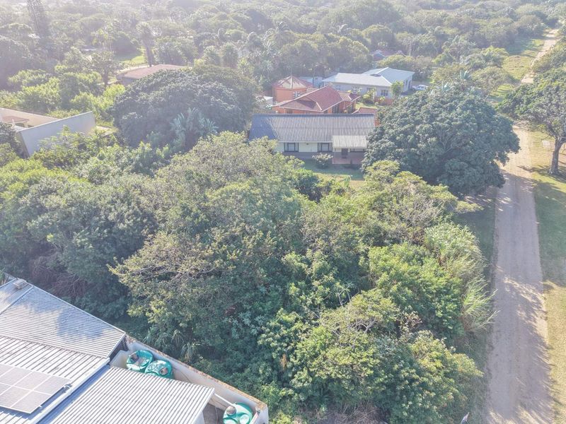 Prime coastal land – build your dream home just 300m from the beach. - Photo 2