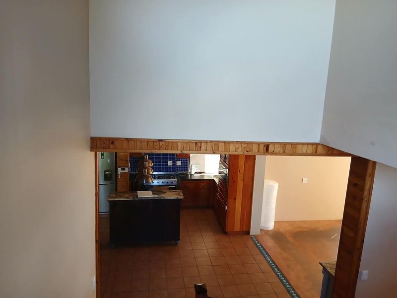 LUXURY DOUBLE STOREY HOUSE FOR SALE IN WALVISBAY LAGOON - Photo 6