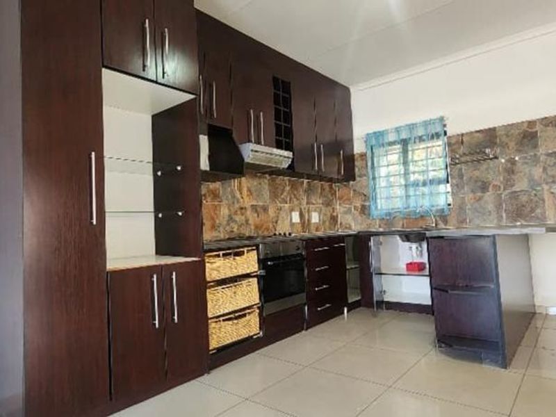 3 Bedroom House for Sale! - Photo 4