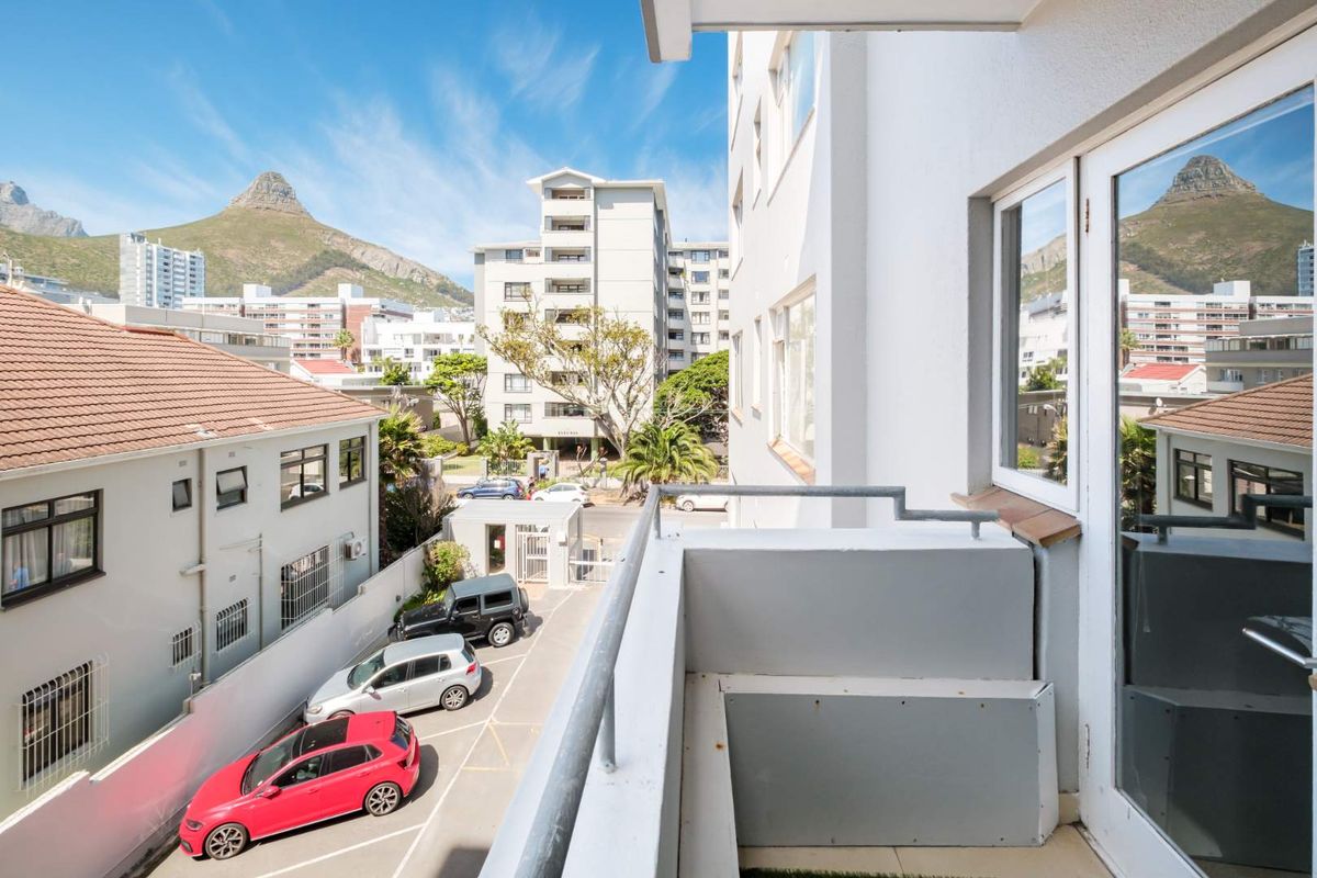 Secure and Stylish in Sea Point! - Photo 3