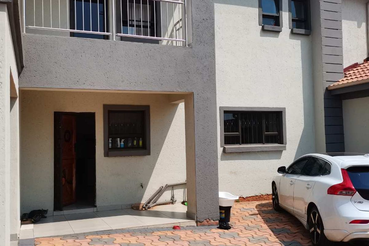 04 Bedroom, 03 bathroom house available to rent as student accommodation - Photo 5