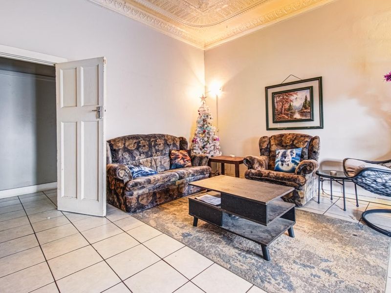 Massive family home in Northmead, Benoni - Photo 7