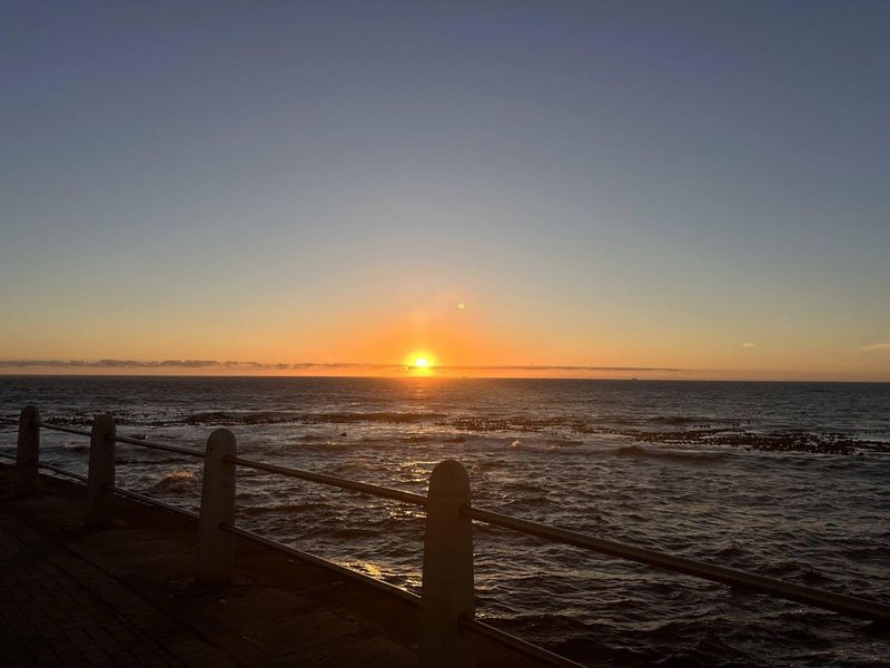 1 Bed | 1 Bath | Patio | Views | Park Bay | AirBNB Ready | Fully Furnished | 24 hour Security - Photo 8