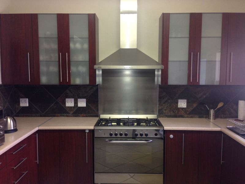 Modern Family Home Okahandja - Photo 6