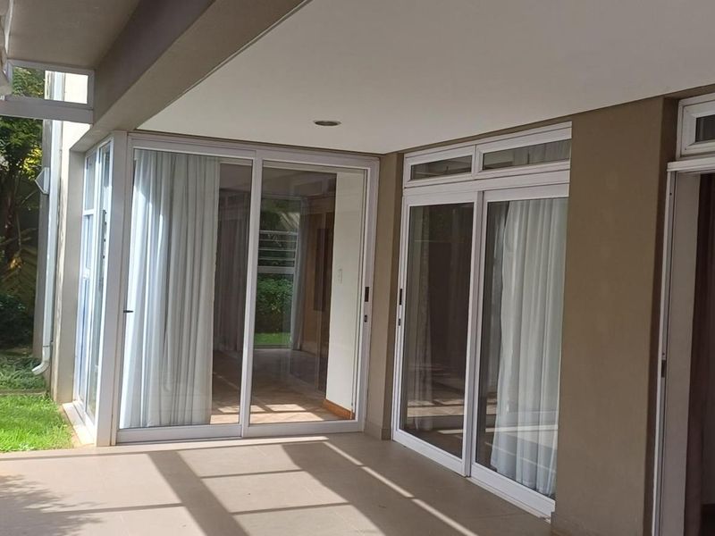 3 BEDROOM DUNKELD WEST - Photo 4