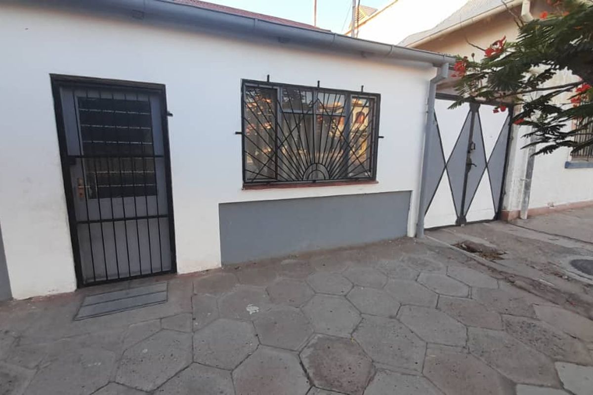 1bedroom house/Commercial  unite outside building - Photo 4