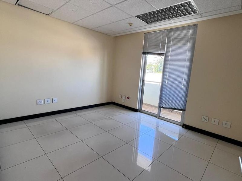 OFFICE SPACE TO LET IN AUSSPANPLATZ - Photo 9