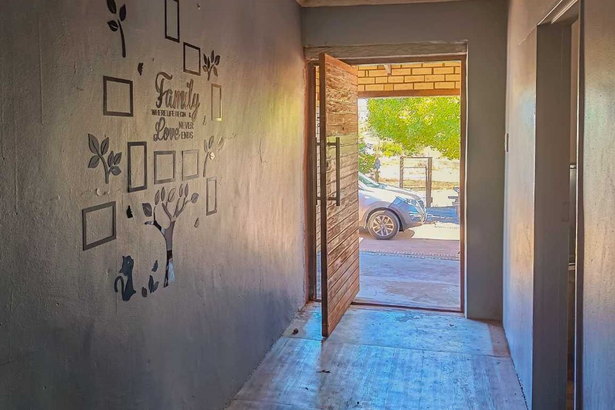 3 Bedroom family home - Photo 5