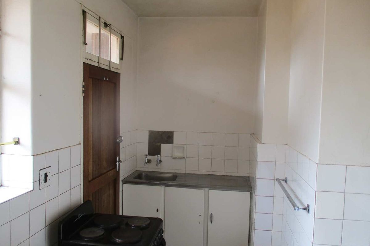 2 BEDROOM FLAT TO RENT IN ARCADIA - Photo 3